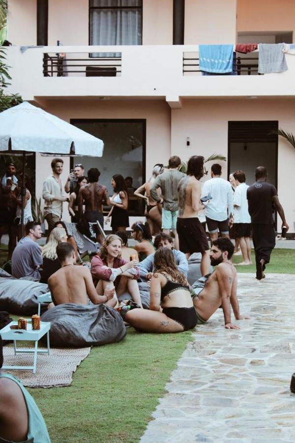 Spindrift Hostel Madiha (Adults Only) Ματάρα Εξωτερικό φωτογραφία